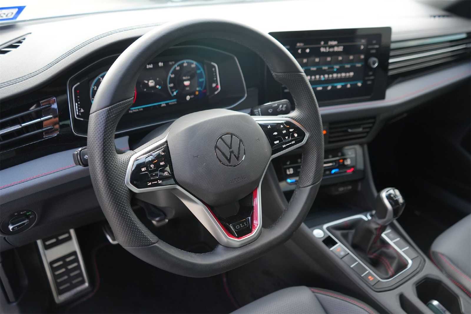 Thumbnail: 2025 Volkswagen Jetta - 2