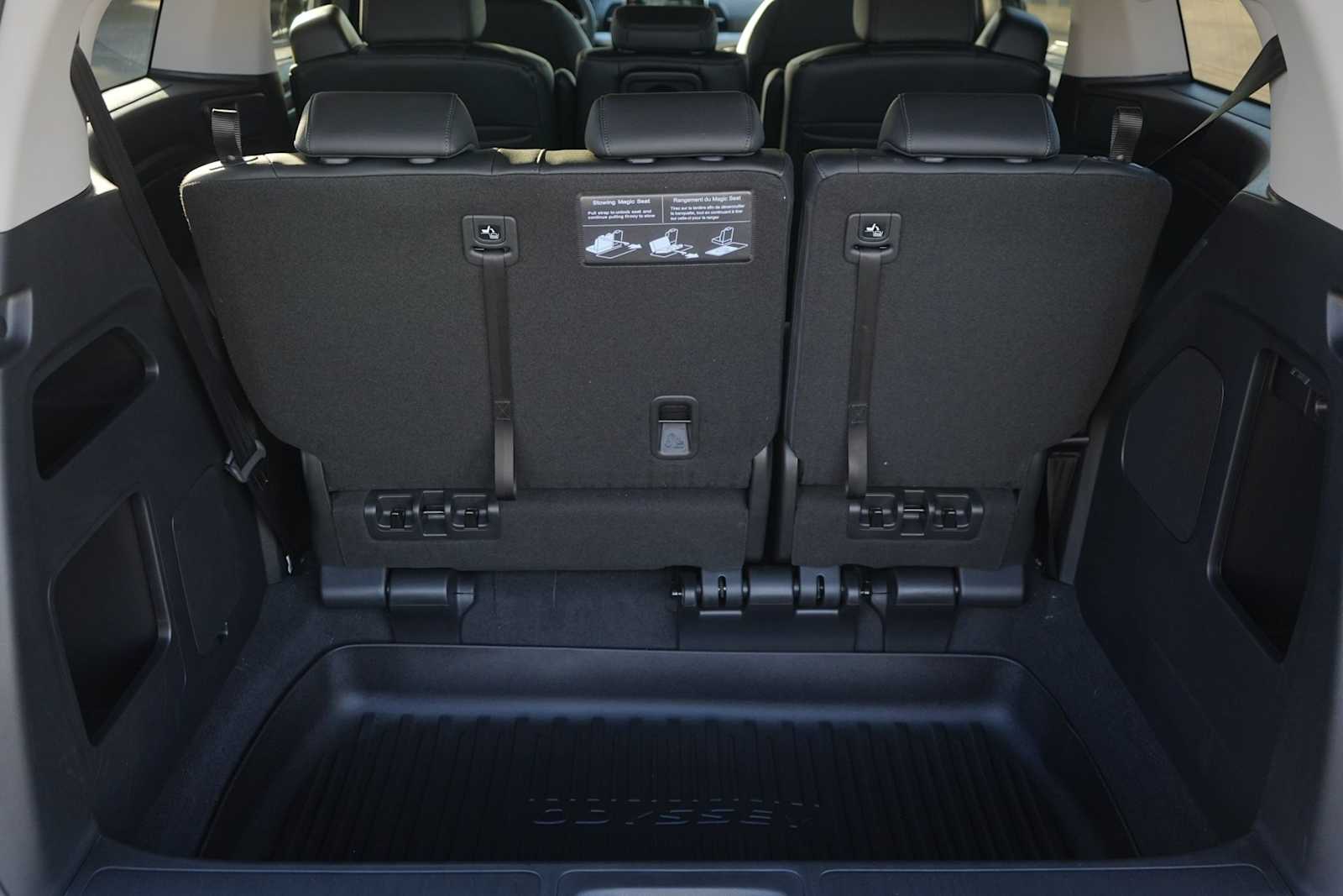 Thumbnail: 2026 Honda Odyssey - 19