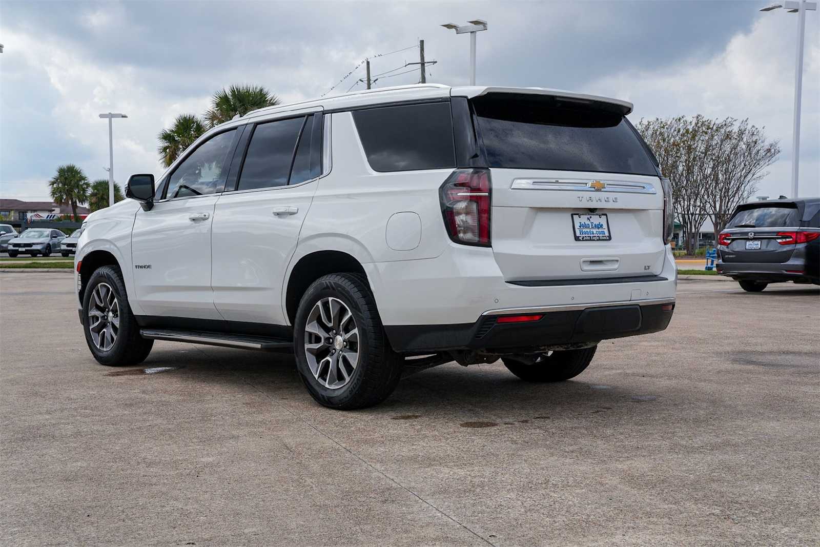 Thumbnail: 2022 Chevrolet Tahoe - 4