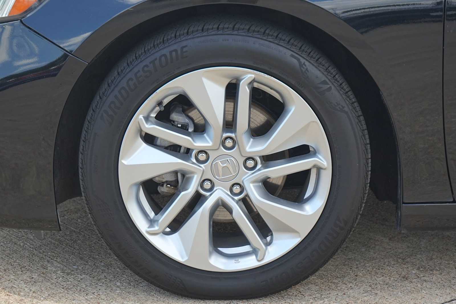 Thumbnail: 2018 Honda Accord - 6