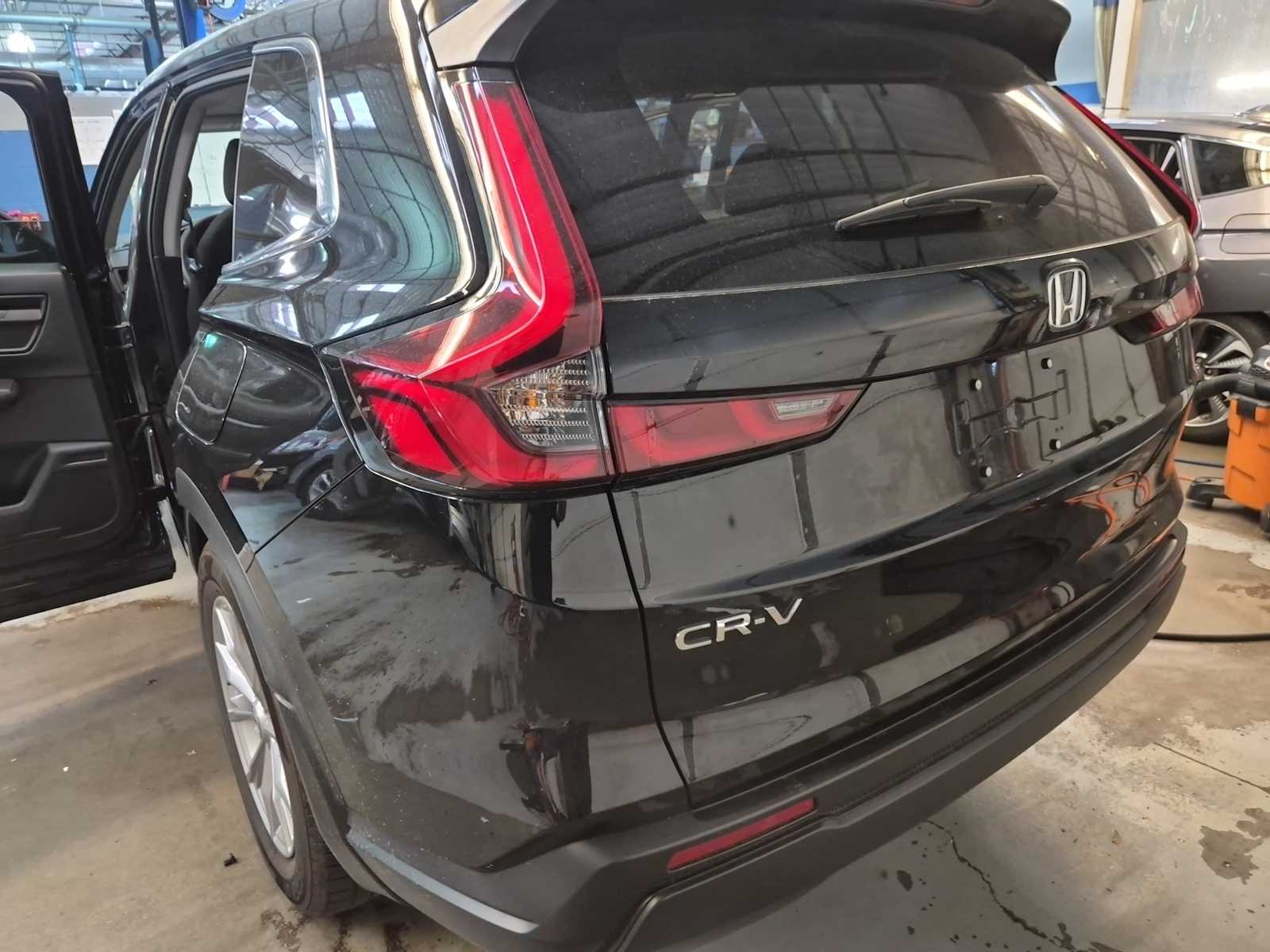 2025 Honda CR-V EX photo 2