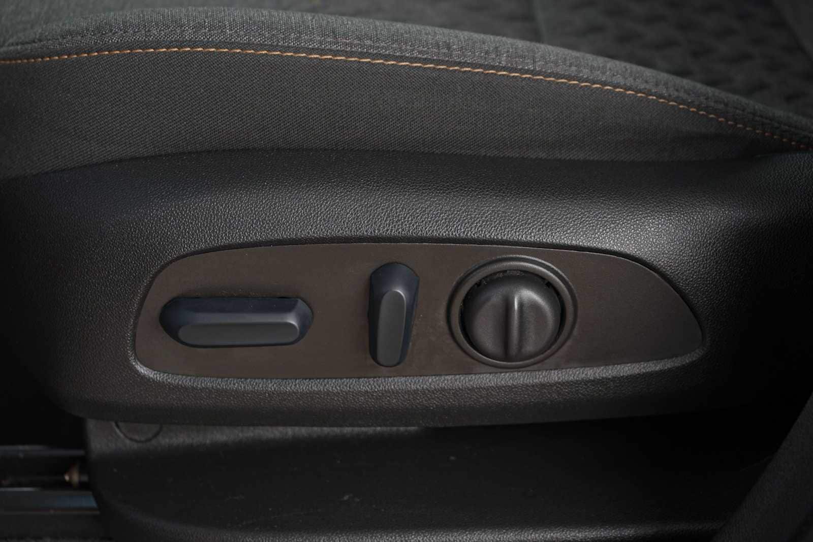 Thumbnail: 2023 Chevrolet Equinox - 12