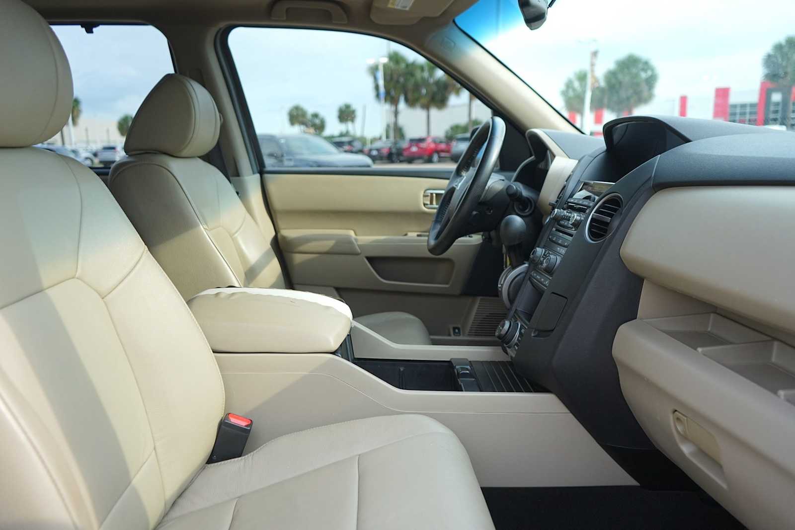 Thumbnail: 2013 Honda Pilot - 15