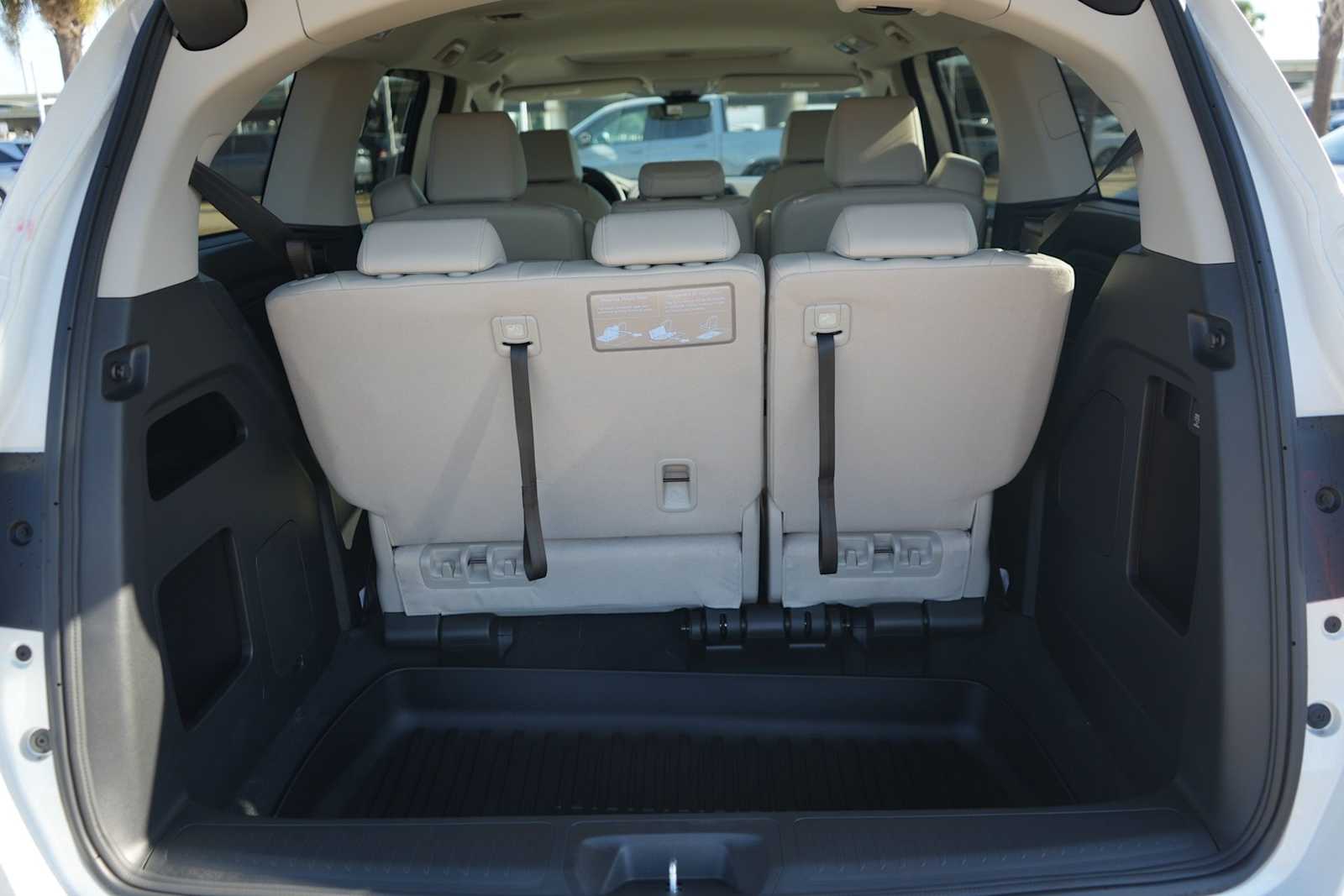 Thumbnail: 2026 Honda Odyssey - 19