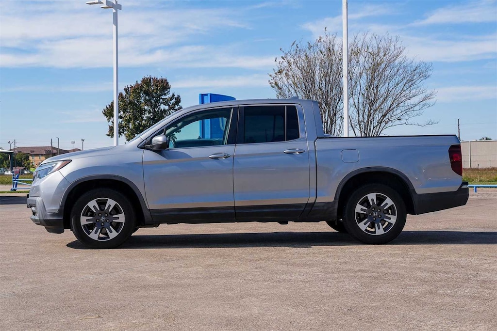 Used 2017 Honda Ridgeline RTL FWD Truck Crew Cab