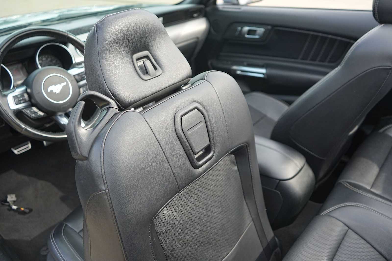 Thumbnail: 2022 Ford Mustang - 13