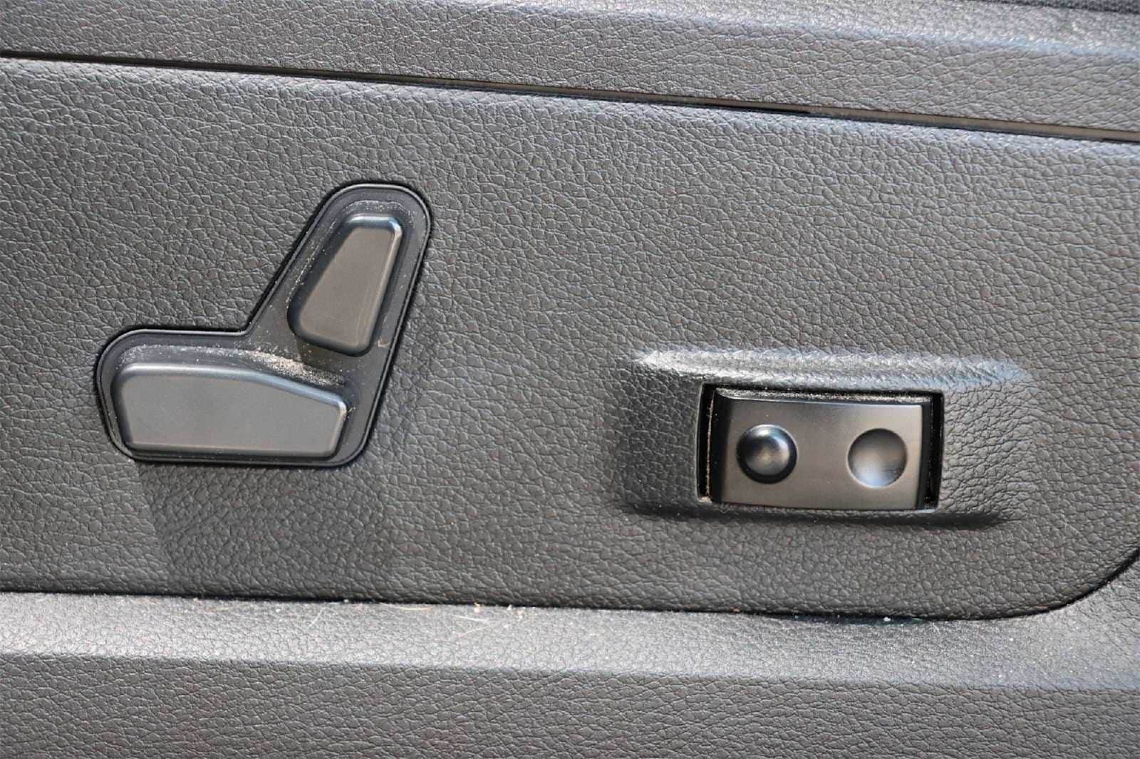 Thumbnail: 2017 RAM 1500 - 28