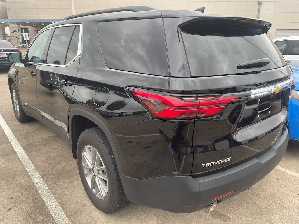 Used 2023 Chevrolet Traverse LT Cloth w/1LT SUV