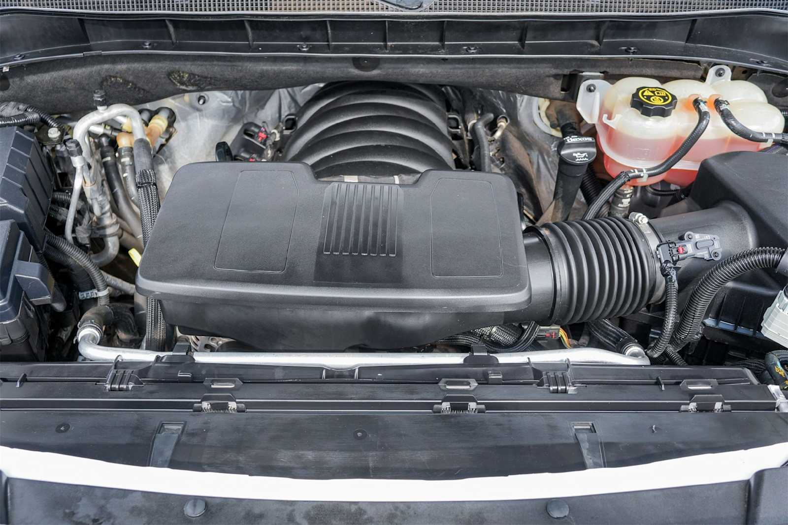 Thumbnail: 2022 Chevrolet Tahoe - 9