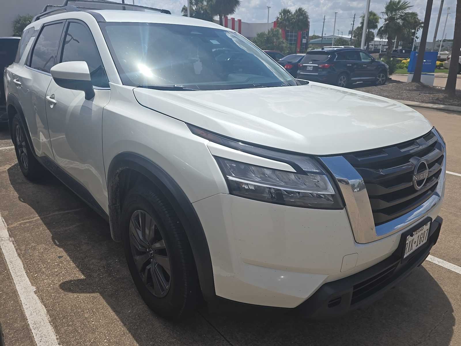 Thumbnail: 2022 Nissan Pathfinder - 5