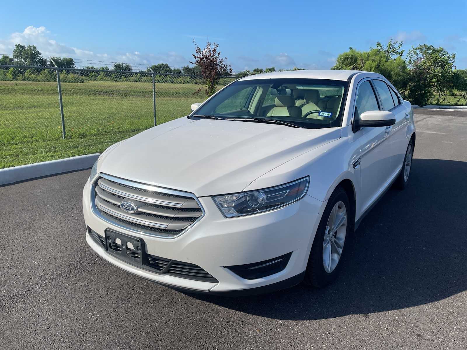 Thumbnail: 2015 Ford Taurus - 1