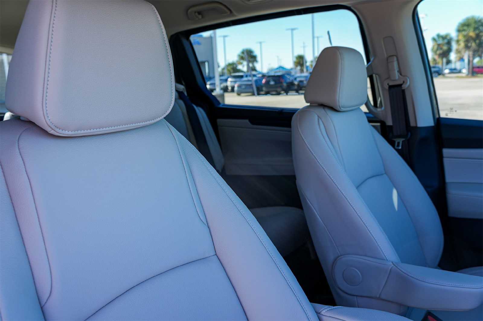 Thumbnail: 2026 Honda Odyssey - 14