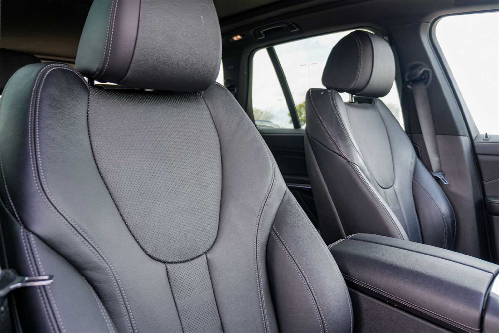 Thumbnail: 2022 BMW X5 - 14