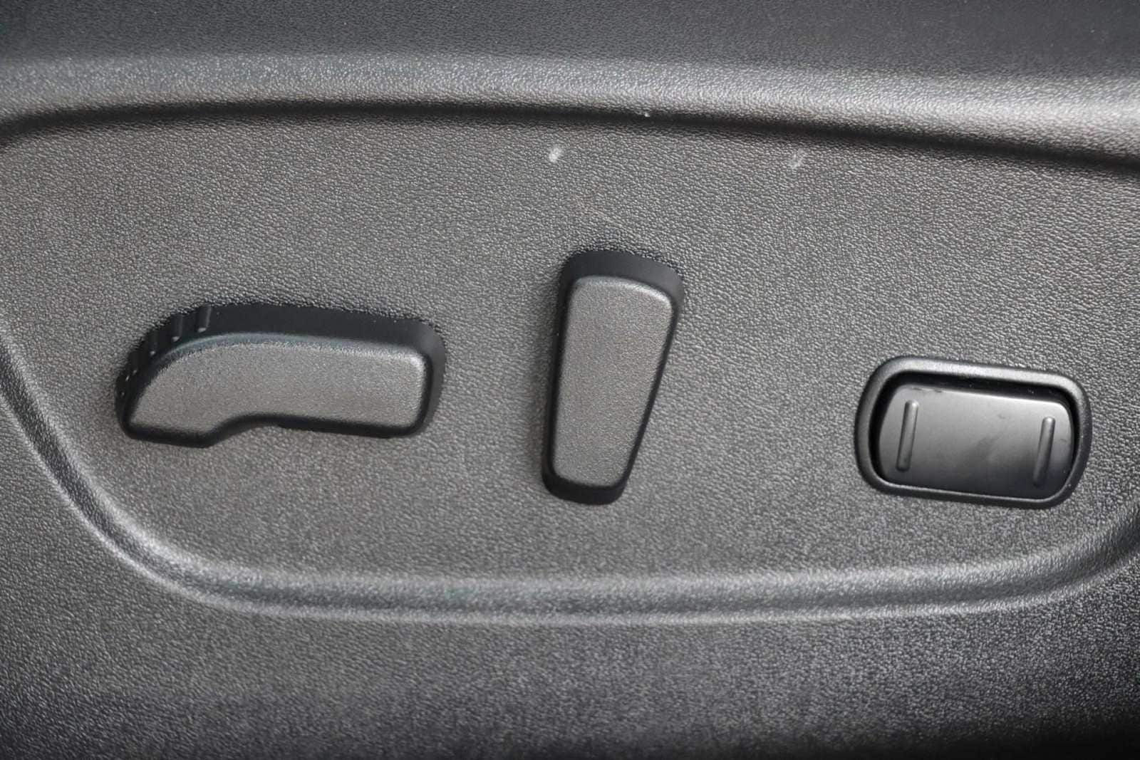 2019 Nissan Rogue Sport SL 29
