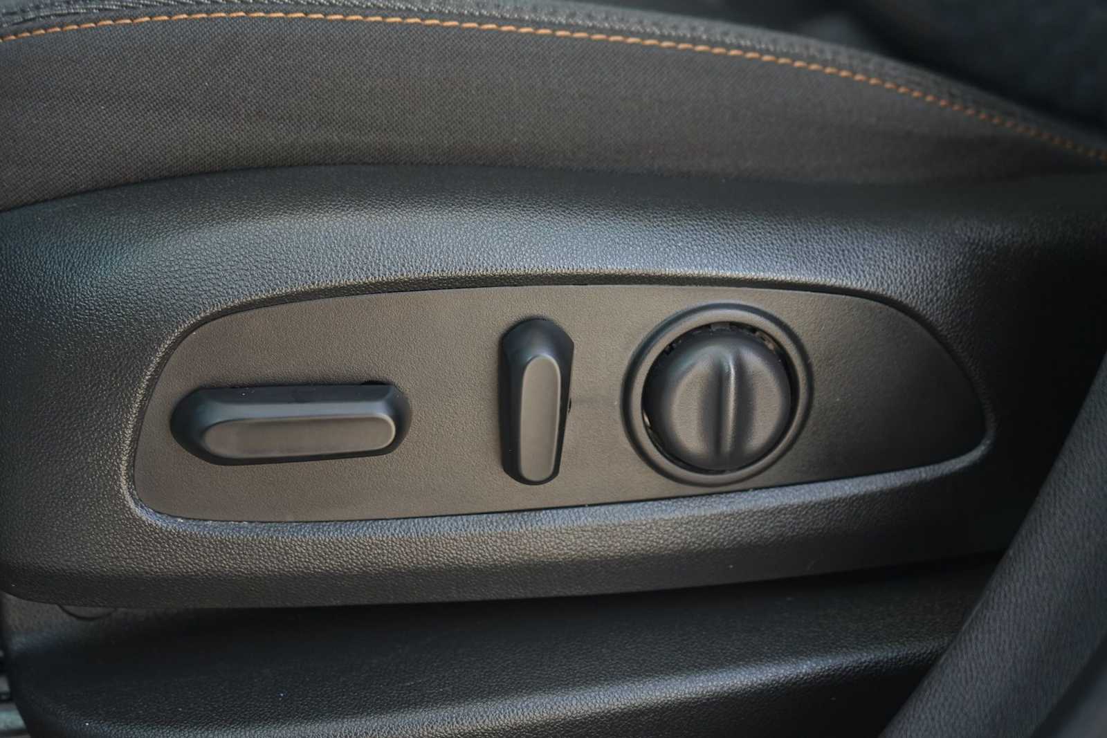 Thumbnail: 2020 Chevrolet Equinox - 12