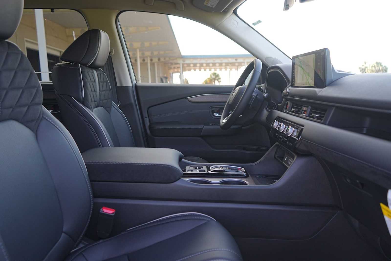 Thumbnail: 2026 Honda Pilot - 14