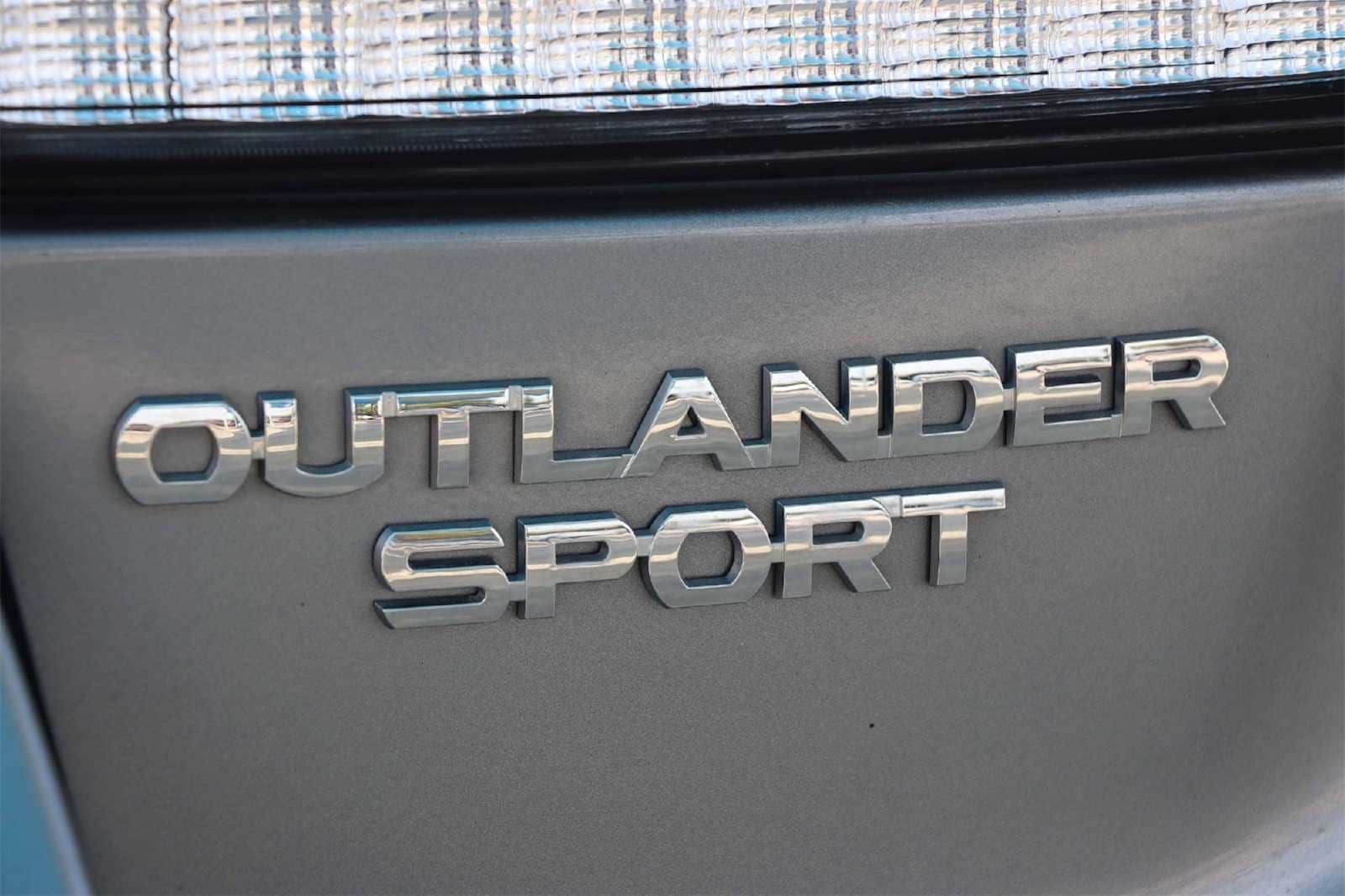 Thumbnail: 2024 Mitsubishi Outlander Sport - 7