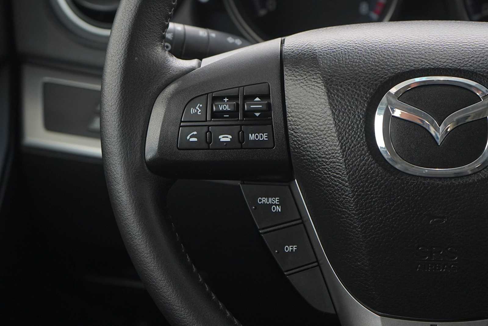 Thumbnail: 2012 Mazda Mazda3 - 17