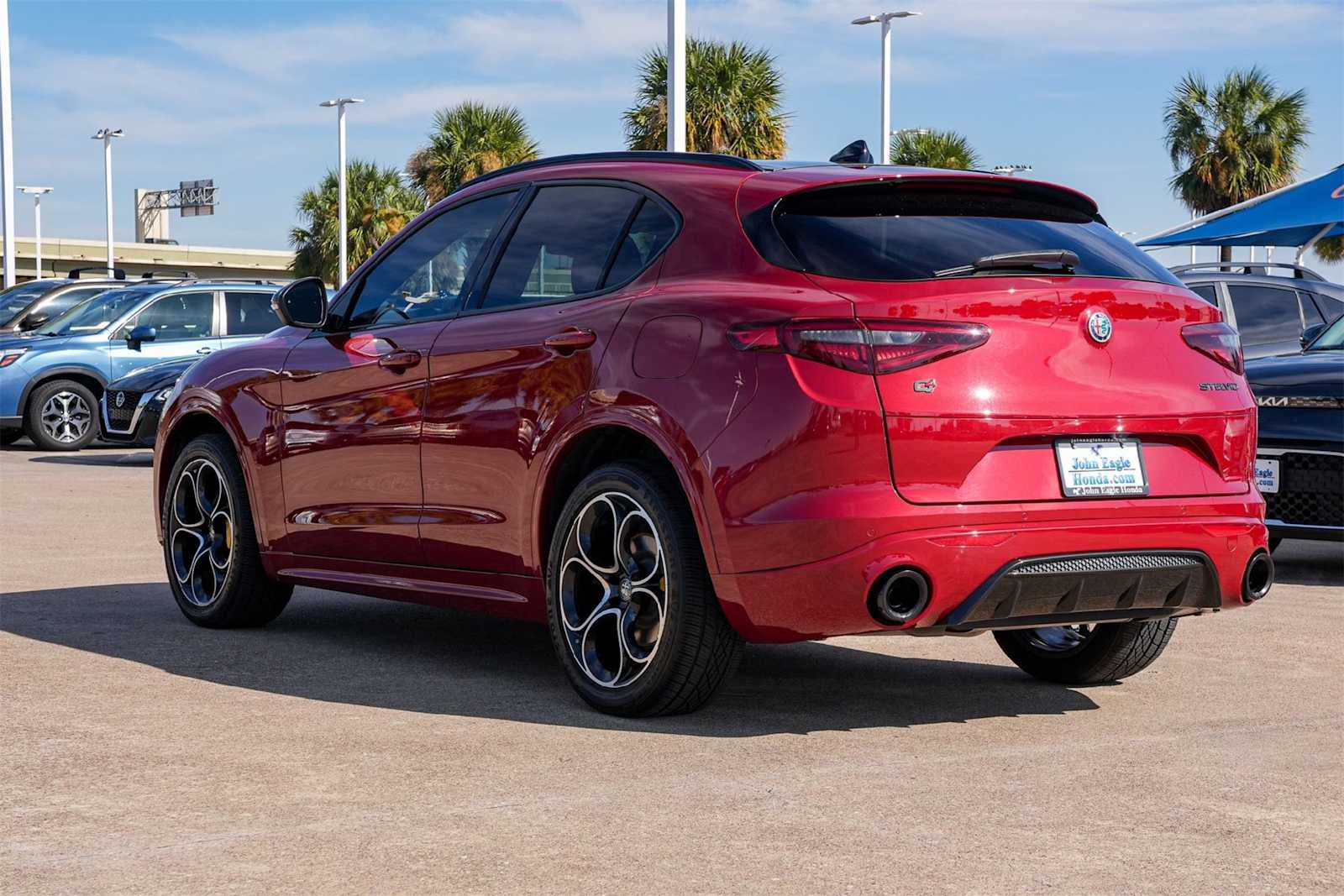 Thumbnail: 2021 Alfa Romeo Stelvio - 4