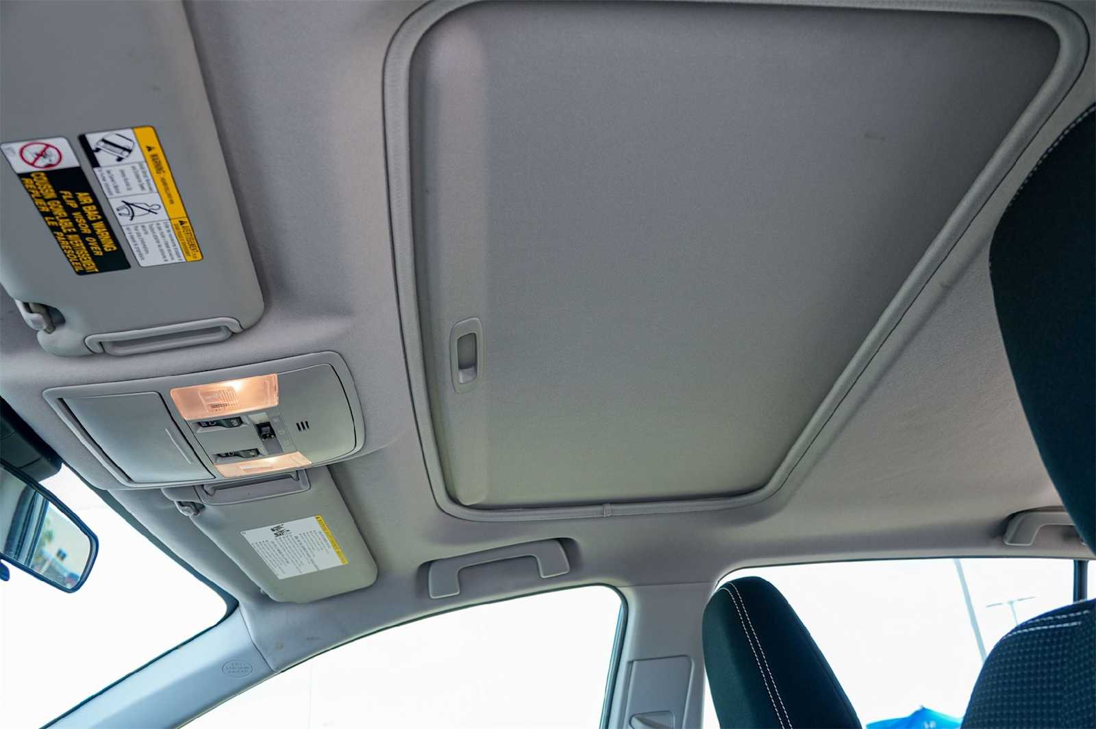 Thumbnail: 2018 Toyota RAV4 - 22