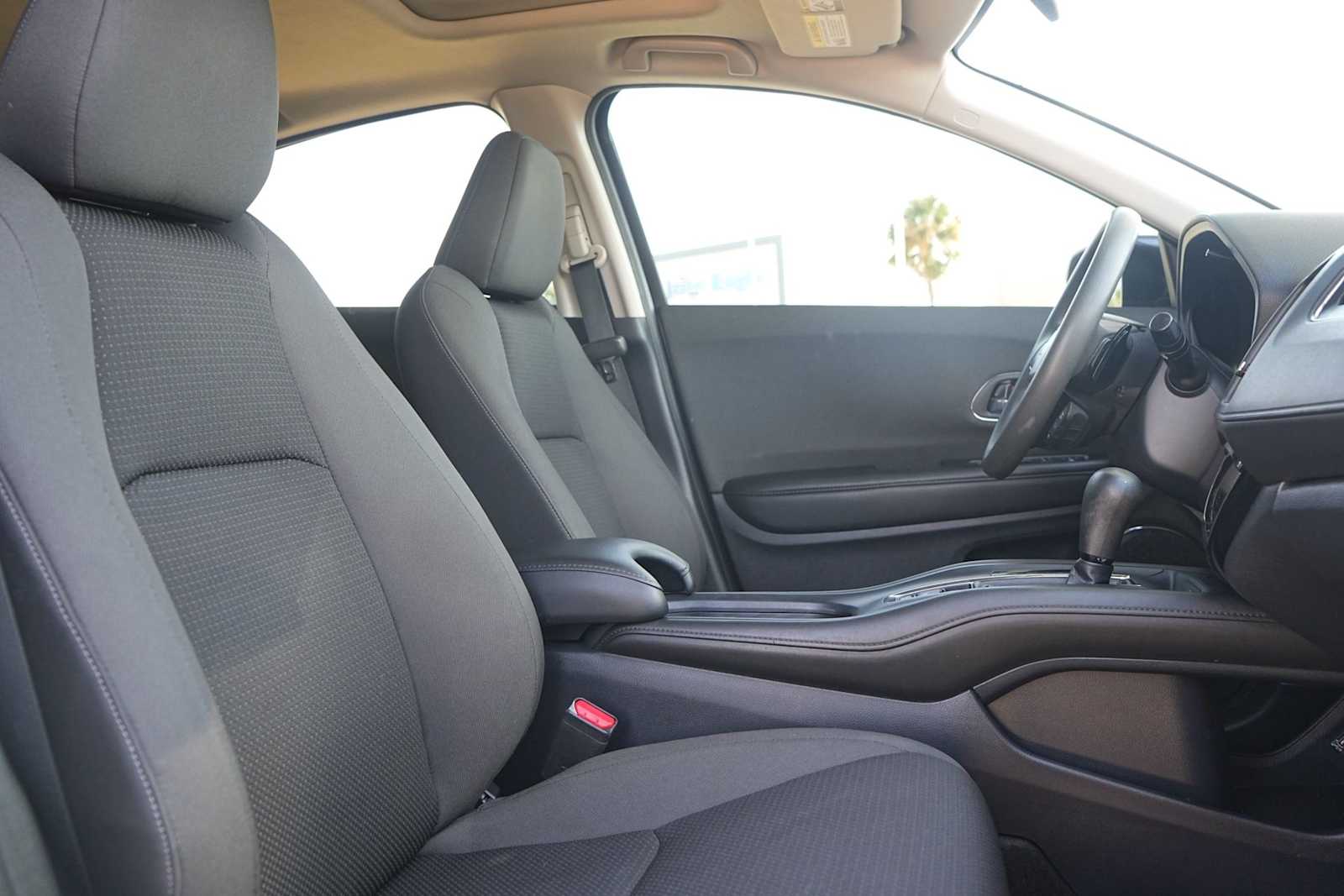 Thumbnail: 2022 Honda HR-V - 15