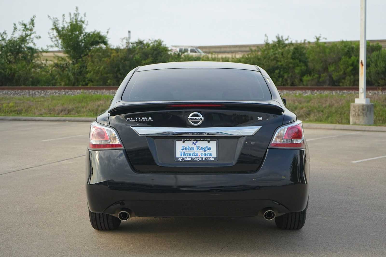 Thumbnail: 2015 Nissan Altima - 5