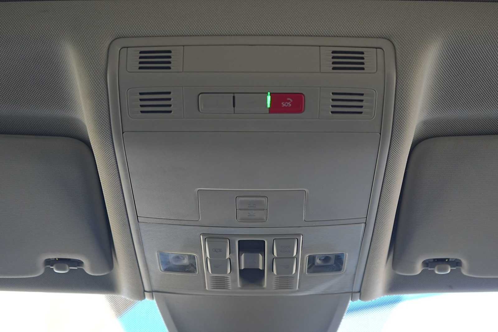 Thumbnail: 2022 Volkswagen Tiguan - 23