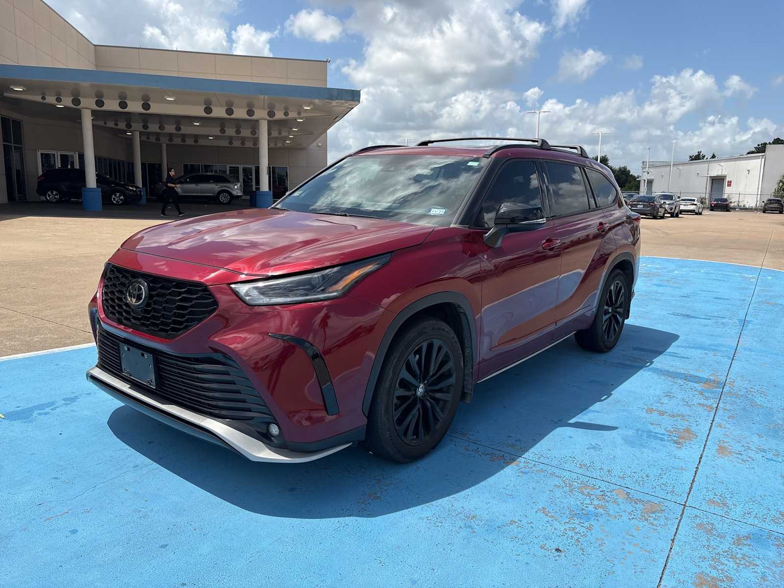 2023 Toyota Highlander XSE Hero Image