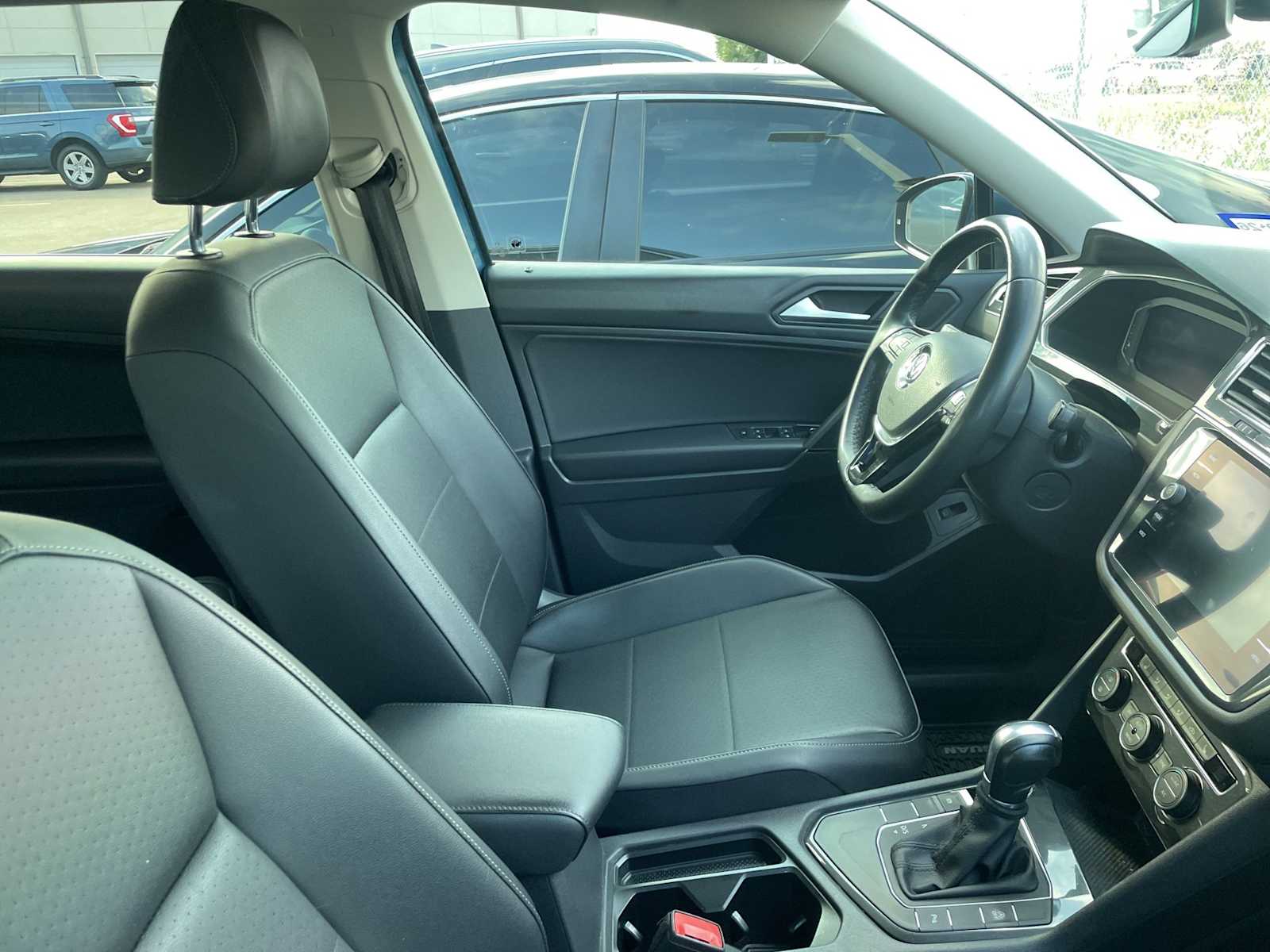 Thumbnail: 2019 Volkswagen Tiguan - 5