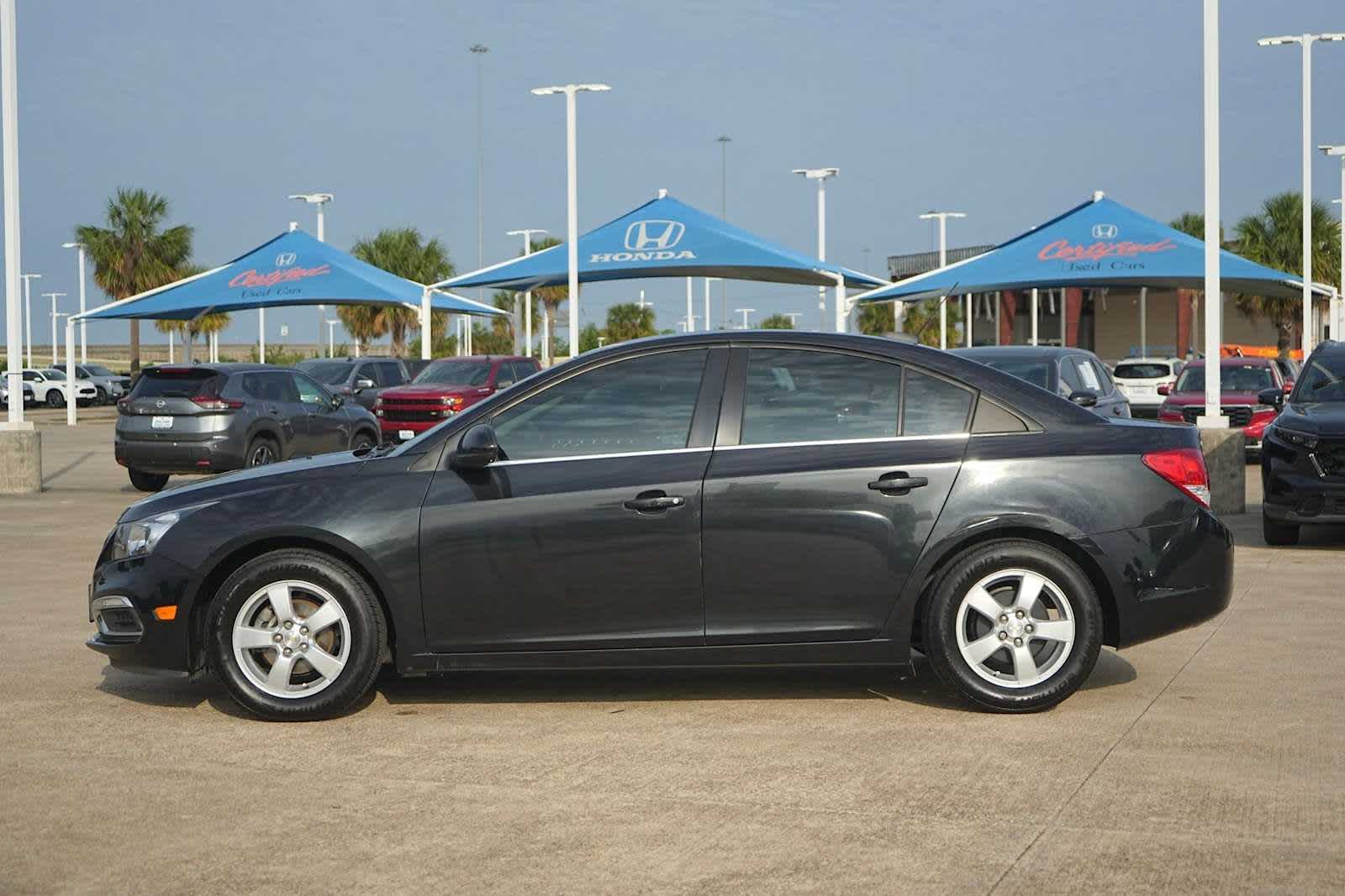 Thumbnail: 2016 Chevrolet Cruze - 2
