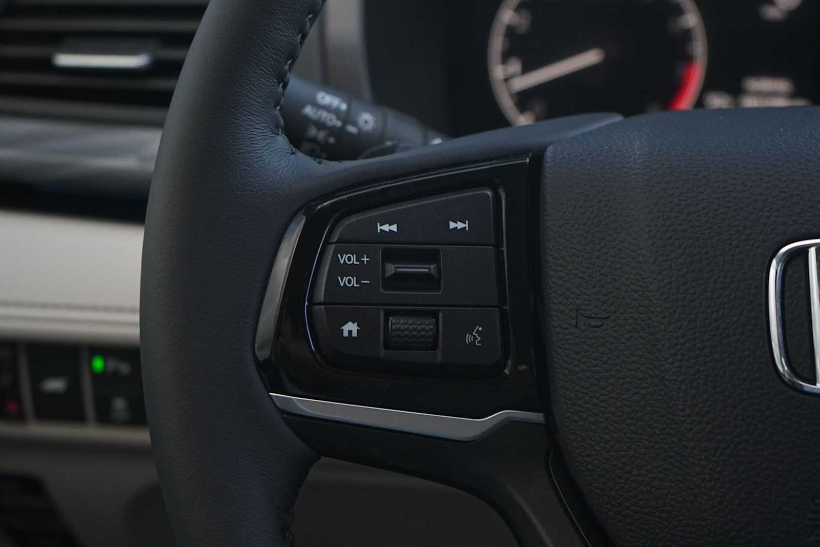 Thumbnail: 2026 Honda Odyssey - 17