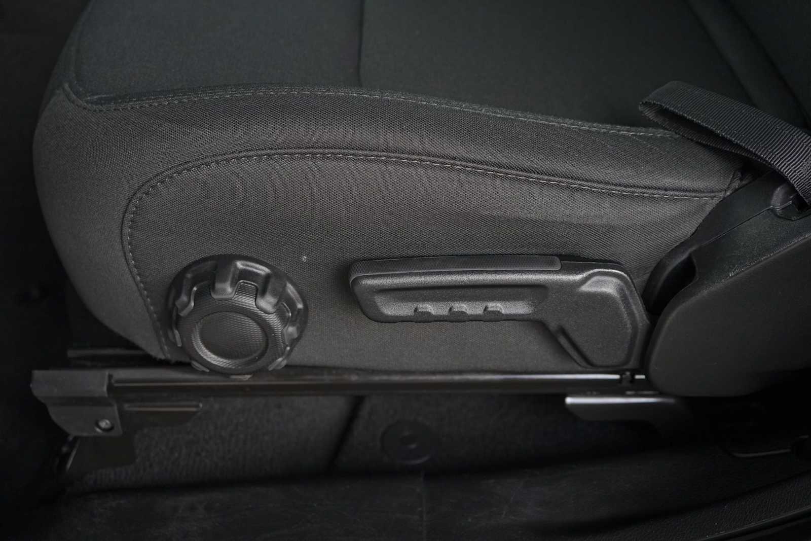 Thumbnail: 2020 Jeep Wrangler - 11
