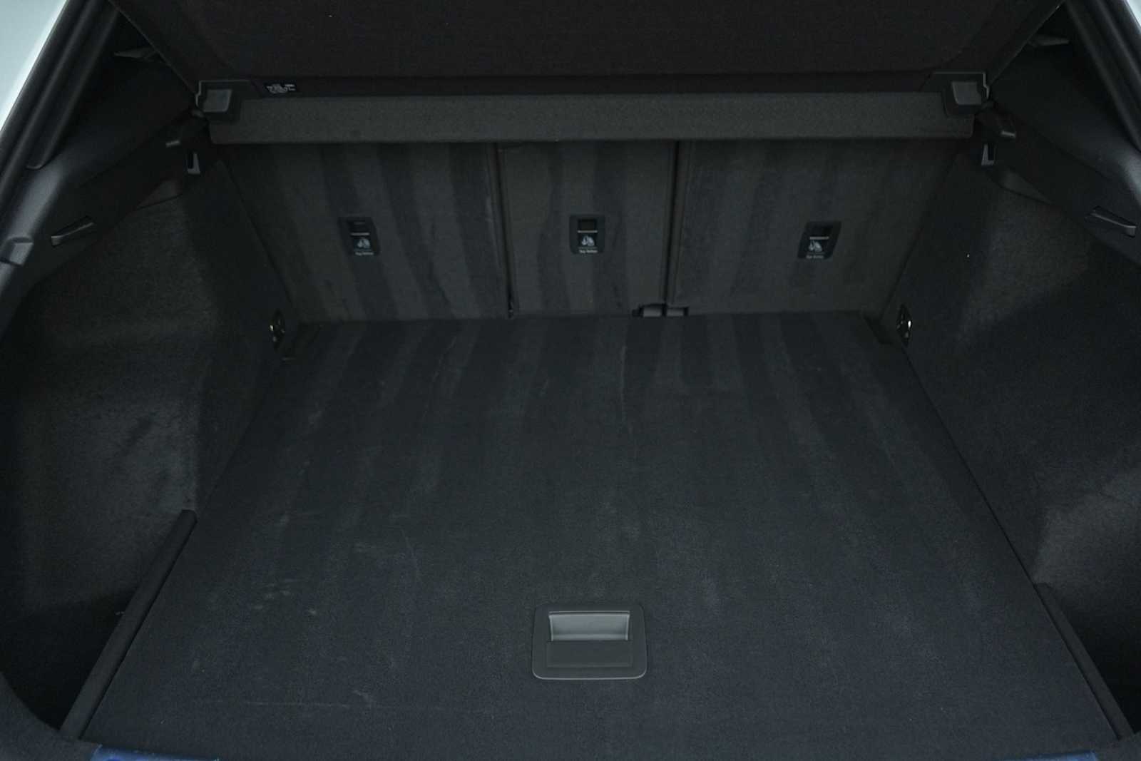 Thumbnail: 2023 Audi Q3 - 27