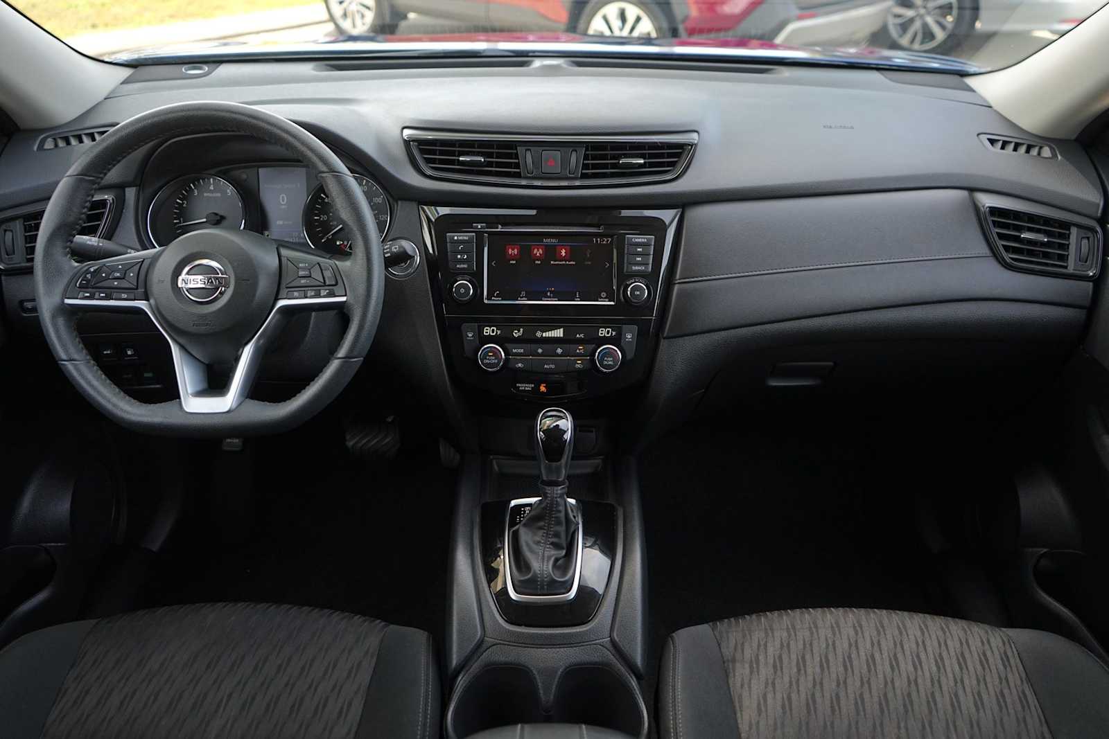 Thumbnail: 2020 Nissan Rogue - 10