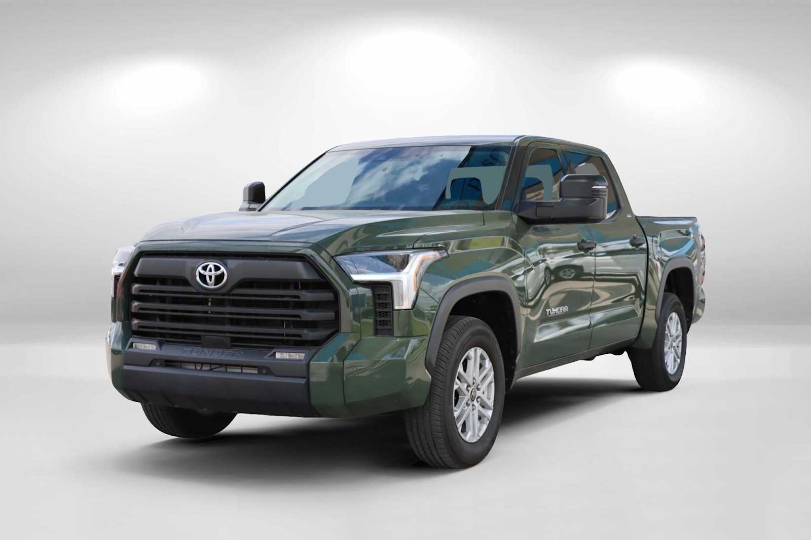 2022 Toyota Tundra SR5 Hero Image