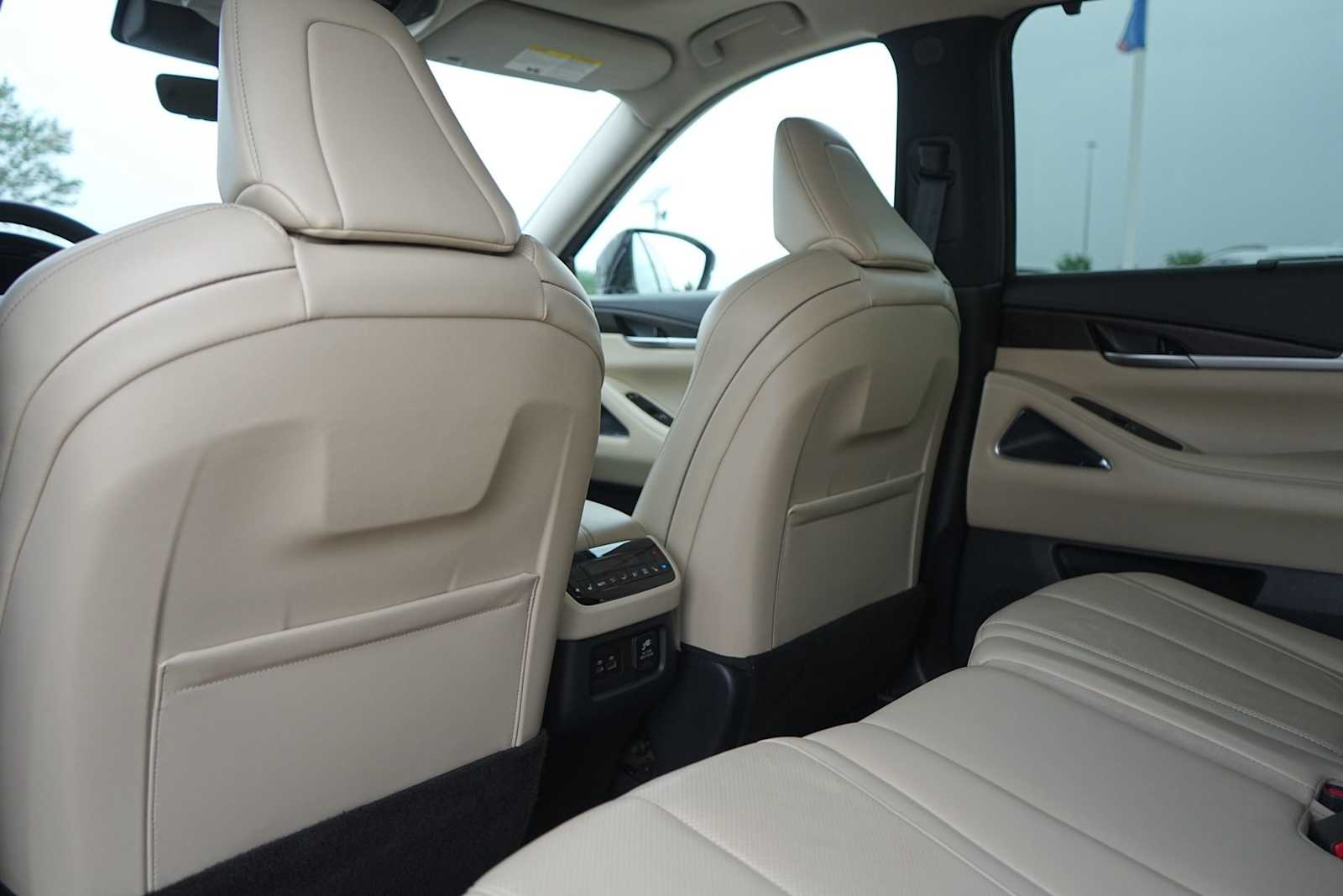 Thumbnail: 2025 INFINITI QX60 - 13