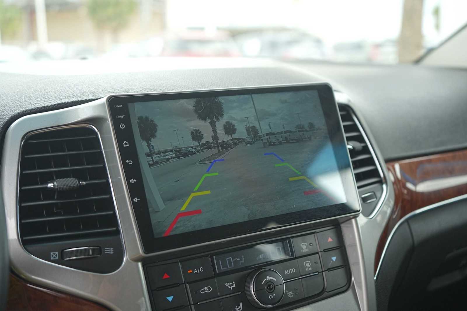 Thumbnail: 2013 Jeep Grand Cherokee - 23