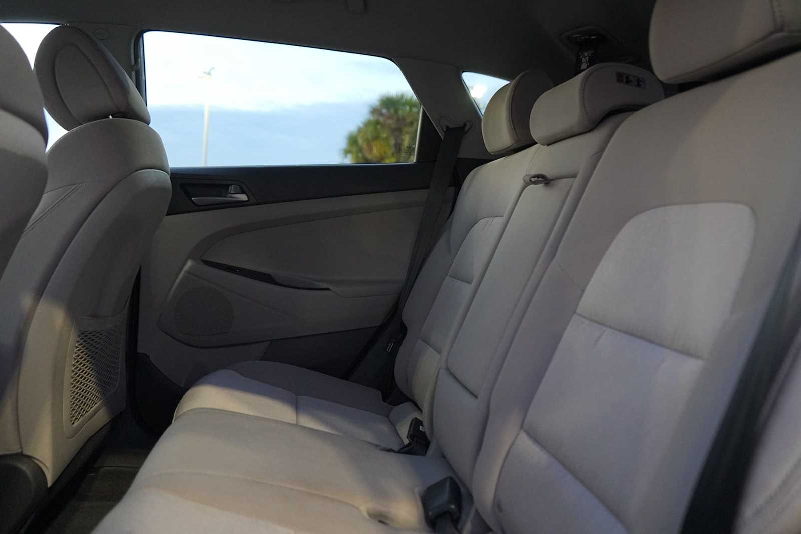 Thumbnail: 2016 Hyundai Tucson - 14