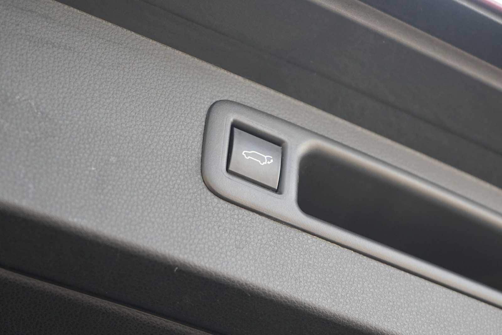 2023 Toyota Highlander XLE - Photo 26