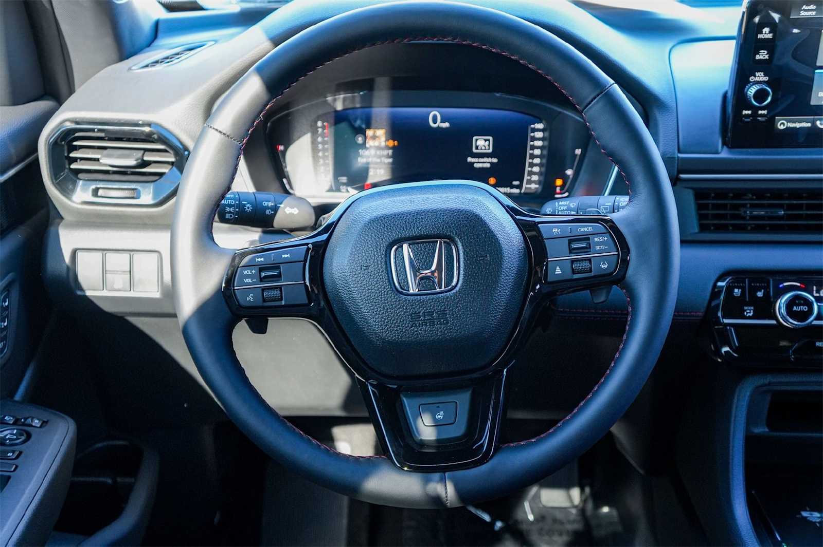 Thumbnail: 2025 Honda Pilot - 15