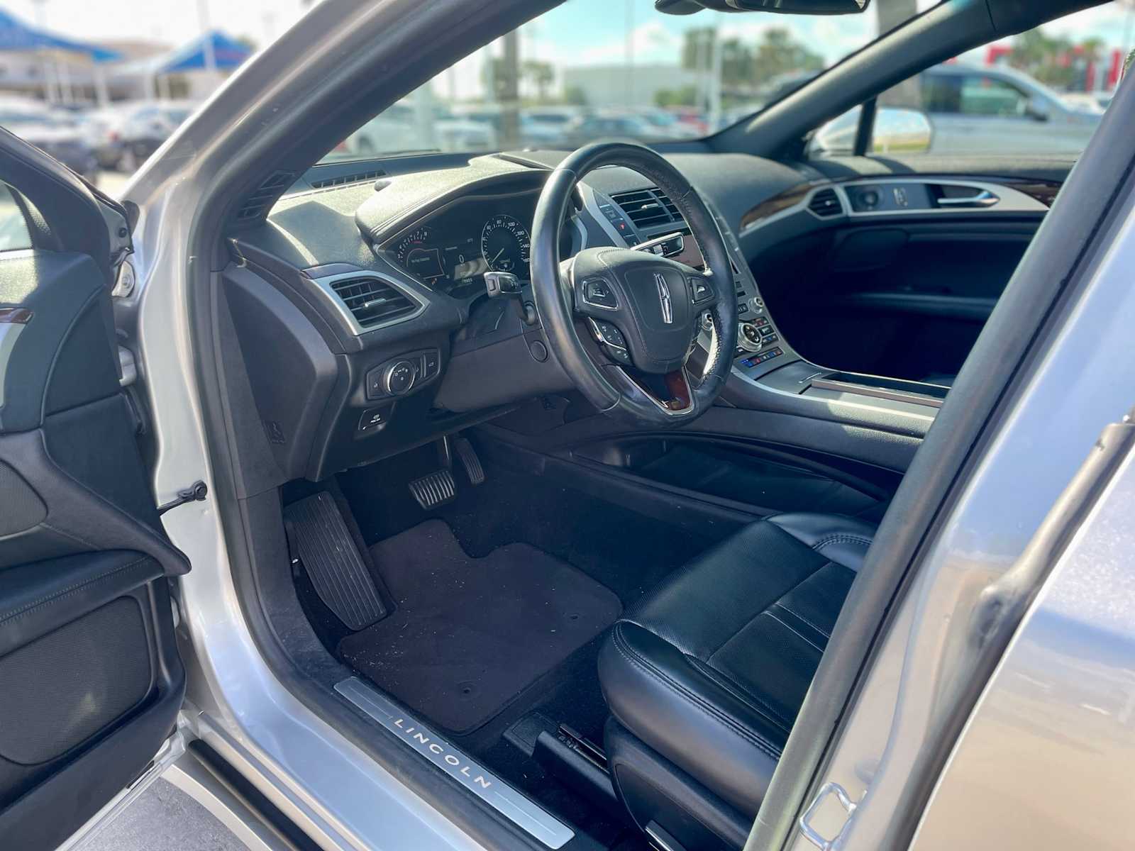 Thumbnail: 2019 Lincoln MKZ - 6