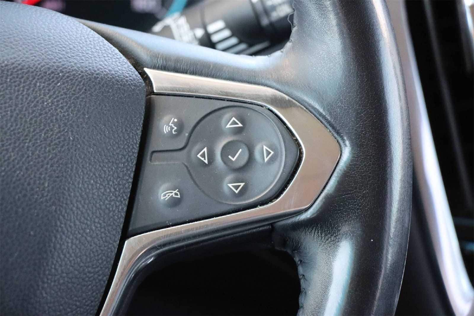 Thumbnail: 2019 Chevrolet Traverse - 23