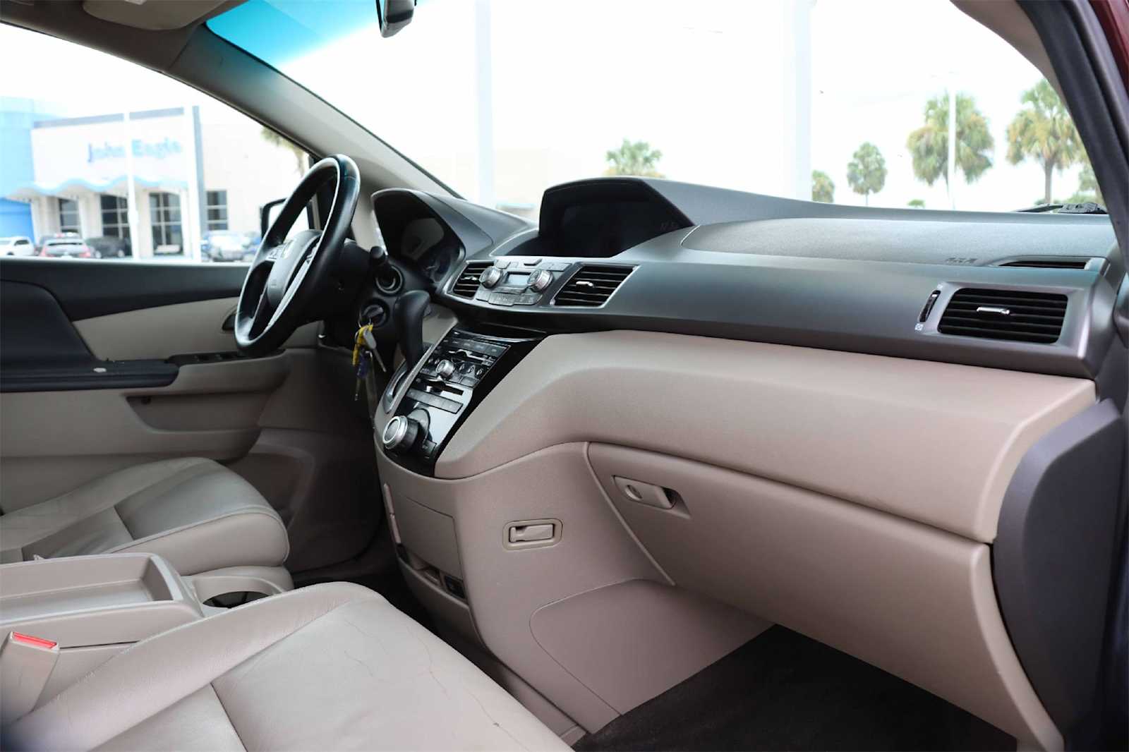 Thumbnail: 2012 Honda Odyssey - 13