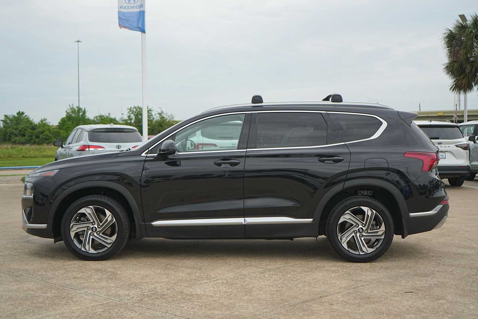 Thumbnail: 2021 Hyundai Santa Fe - 3