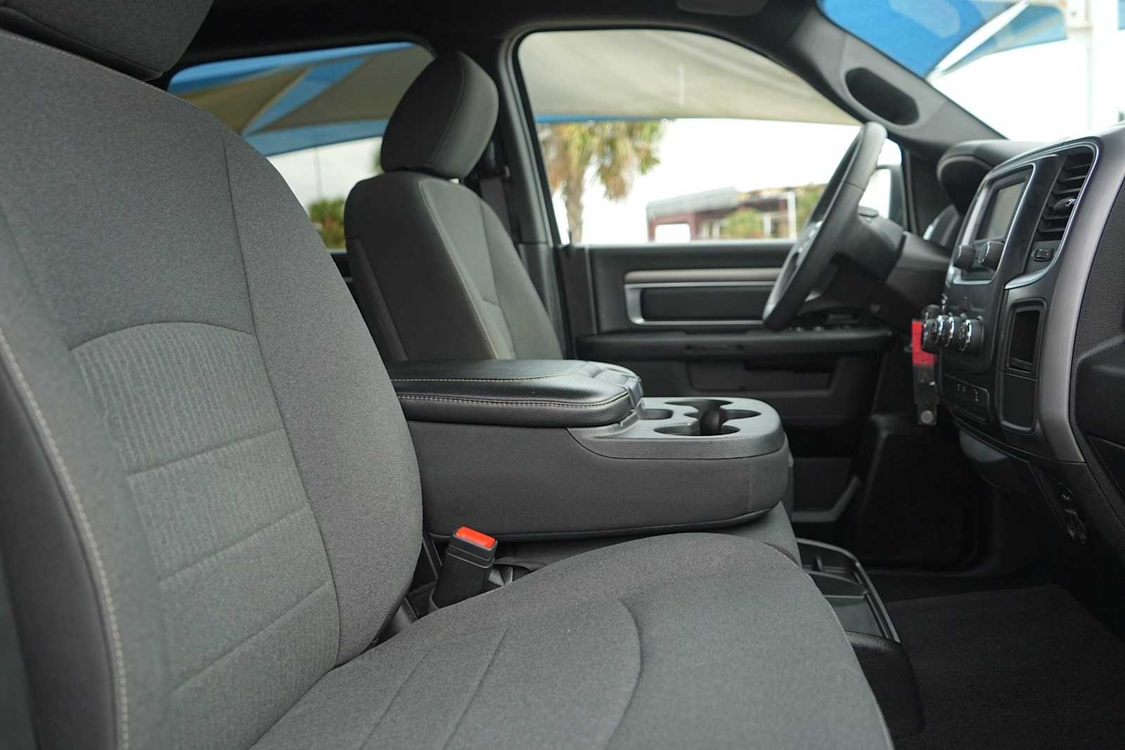 Thumbnail: 2024 RAM 1500 Classic - 15