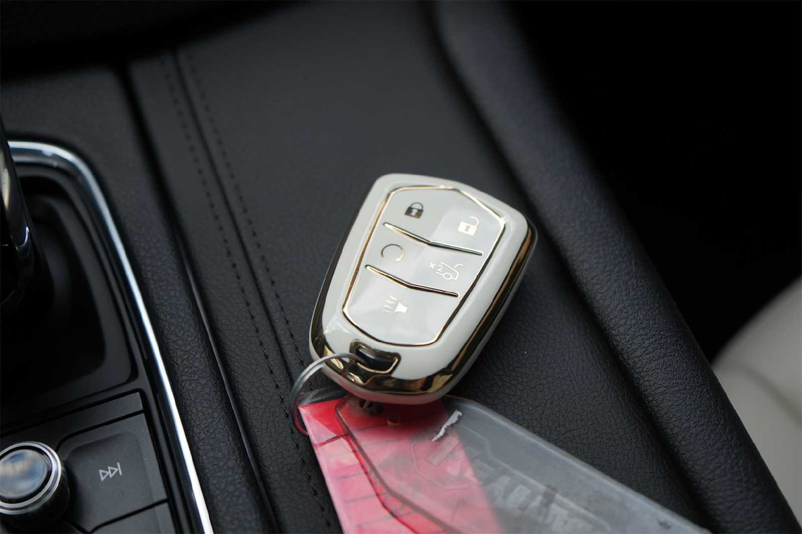 Thumbnail: 2024 Cadillac XT5 - 20