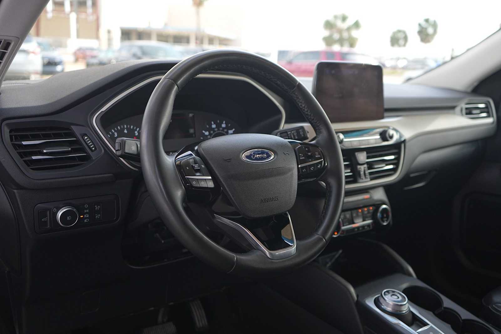 Thumbnail: 2022 Ford Escape - 2