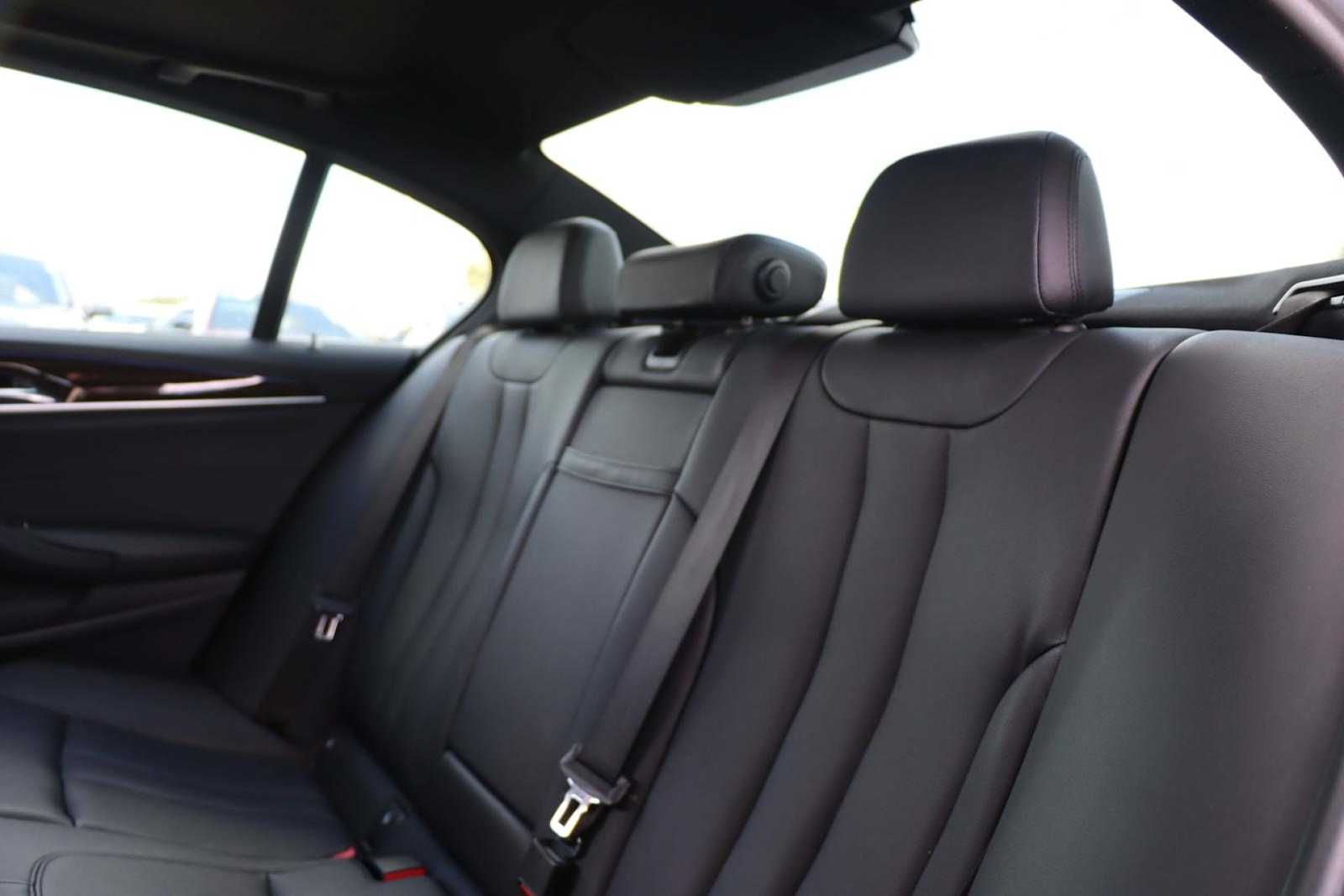 Thumbnail: 2018 BMW 5 Series - 14