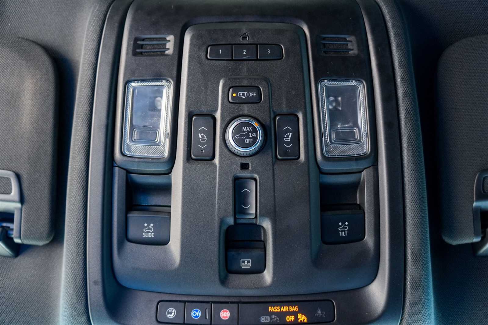 Thumbnail: 2022 Chevrolet Tahoe - 27