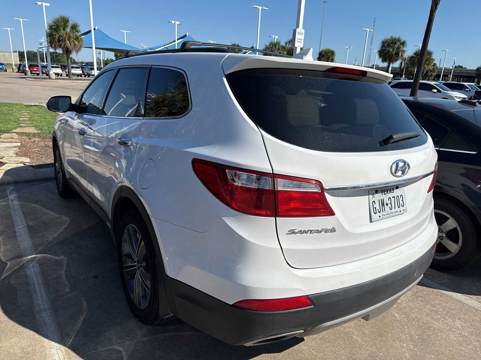 Thumbnail: 2016 Hyundai Santa Fe - 3